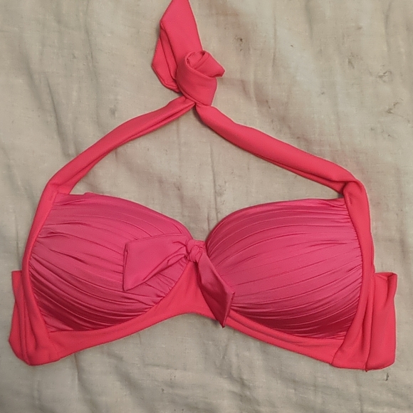 Pink halter bikini top - Picture 1 of 4